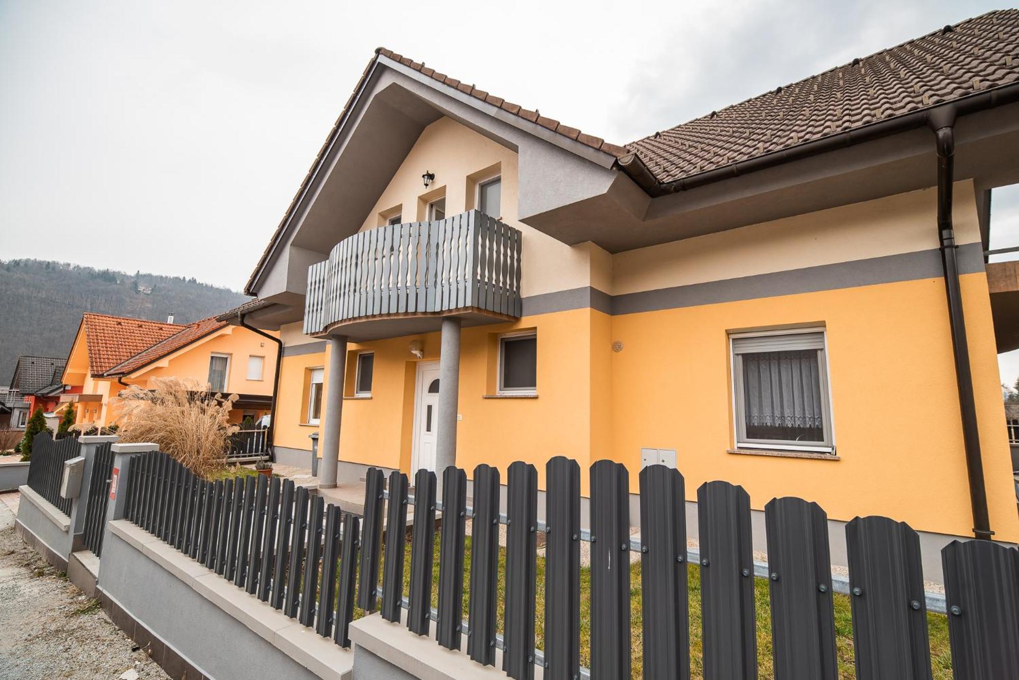 Apartment Zelimlje Škofljica エクステリア 写真