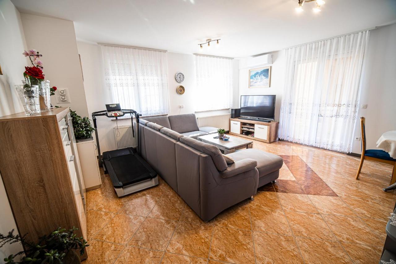 Apartment Zelimlje Škofljica エクステリア 写真